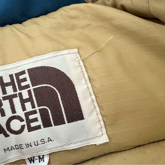 Vintage Women’s The North Face Puffer Jacket size medium - Picture 4 of 7